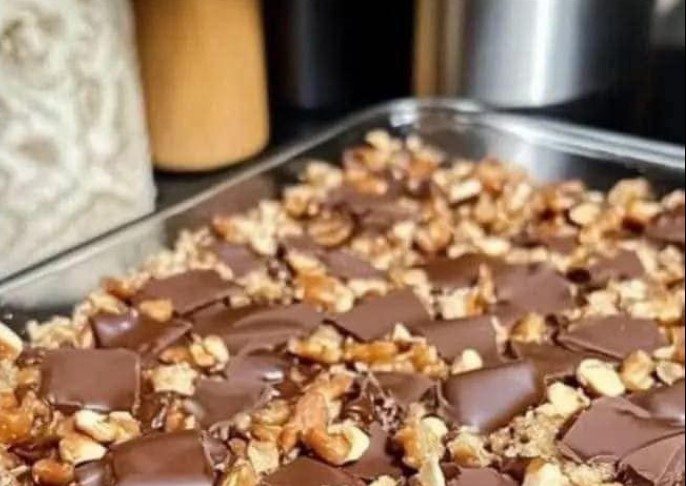 Caramel Chocolate Crunch Bars