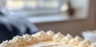 Creamy Pineapple Cheesecake