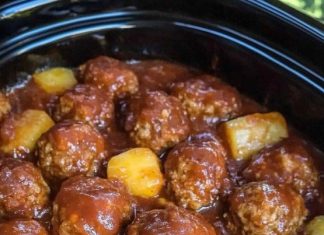 Slow Cooker Pineapple Barbecue Meatballs