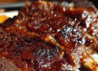 Crockpot Barbecue Ribs