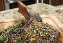 spicy garlic tomahawk beef steak