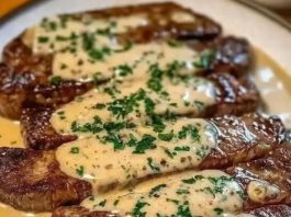 Juicy Steak with Creamy Garlic Sauce