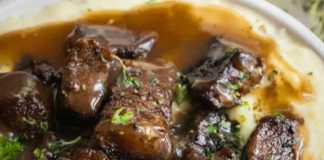 Steak Bites with Mashed Potatoes