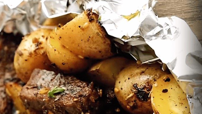 garlic steak and potato foil packs