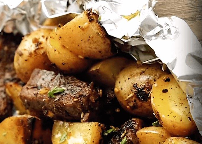 garlic steak and potato foil packs