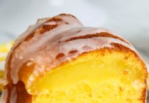 tunnel of lemon bundt cake