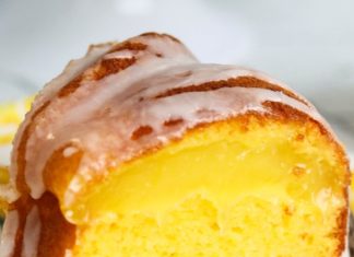 tunnel of lemon bundt cake