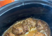 Slow Cooker Salisbury Steak