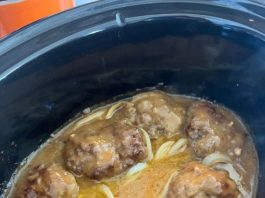 Slow Cooker Salisbury Steak