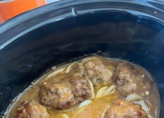 Slow Cooker Salisbury Steak