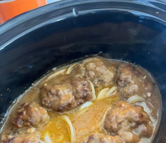 Slow Cooker Salisbury Steak