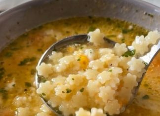 Pastina Soup Recipe (Italian Comfort Soup)
