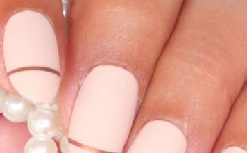 Should you tip a nail salon? What are best practices?