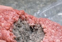 I just bought this ground beef and the inside is completely grey — did the store scam me?