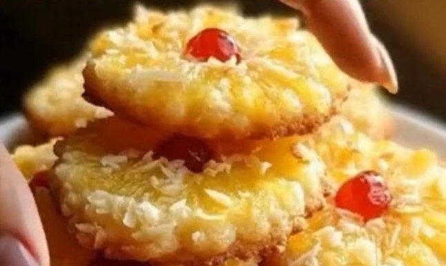 Pineapple Upside‑Down Sugar Cookies — A Tropical Twist on a Classic Treat