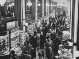 10 department stores that no longer exist today but were popular back in the day