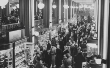 10 department stores that no longer exist today but were popular back in the day