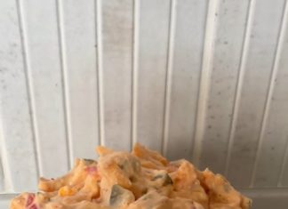 Lake House Pickle Pimiento Cheese: A Tangy, Creamy Spread with Bold Flavor