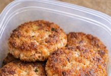 Low Carb 3-Ingredient Salmon Patties