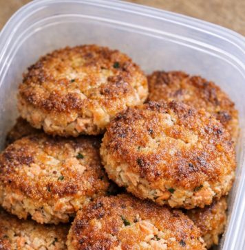 Low Carb 3-Ingredient Salmon Patties