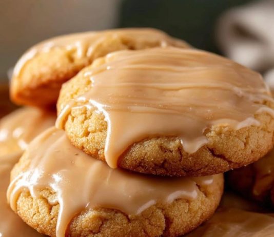 Maple Cookies with Maple Icing