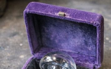 Found this glass mushroom thing in a velvet-lined box at an estate sale. It has a metal connector at the bottom. Looks like part of a machine?