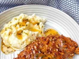 Savannah‑Inspired Pecan‑Crusted Chicken with Hot Honey Butter