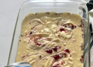 Christmas Chaos Cake