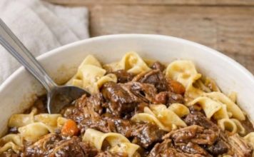 Crockpot Beef and Noodles