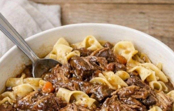 Crockpot Beef and Noodles