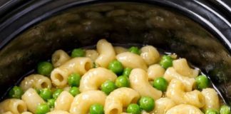 5-Ingredient Slow Cooker Sweet Pea Macaroni