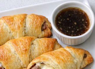 Oven Baked 4-Ingredient French Dip Crescent Pockets