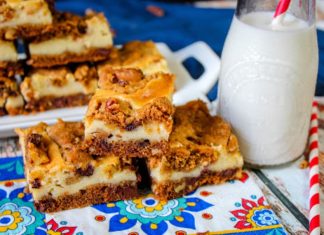 Chocolate Chip Cream Cheese Brownies