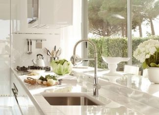 What’s the First Thing to Check to See If a House Is Clean?