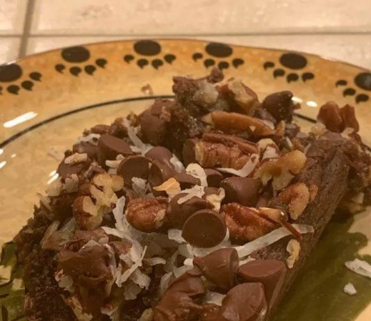 GERMAN CHOCOLATE COOKIE BARS