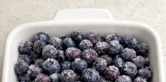 4-Ingredient Blueberry Dump Cake