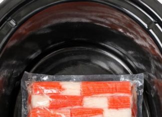 Toss a whole block of imitation crab in the crock with 3 simple ingredients and you’ll get a dinner so rich and comforting, your husband will be beggi