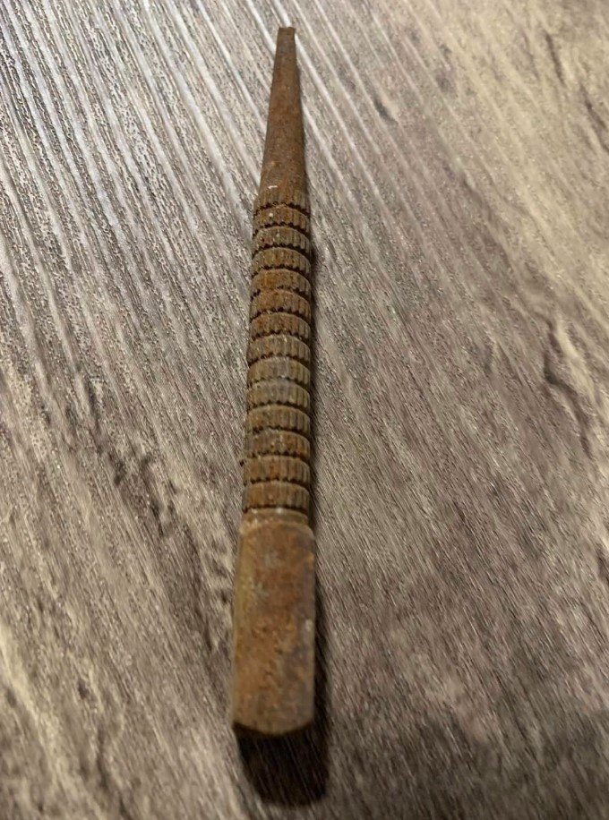 04