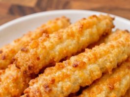 Southern 4-Ingredient Cheese Straws