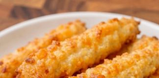 Southern 4-Ingredient Cheese Straws
