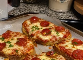 garlic bread pizza