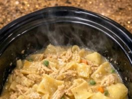 4-Ingredient Slow Cooker Chicken Pot Pie