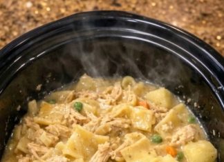 4-Ingredient Slow Cooker Chicken Pot Pie