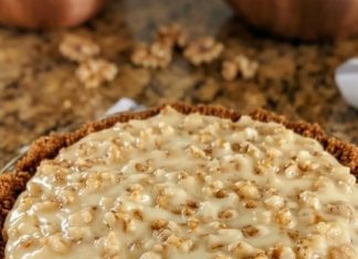 Walnut Cream Pie