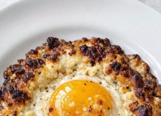 Breakfast Upgrade: Just 2 ingredients. My roommate cooks up this crispy morning dish before work and the caramelized edges are insanely good.