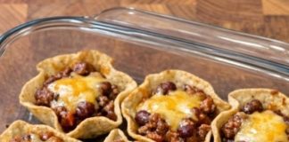 Oven-Baked 3-Ingredient Beef Chili Scoops