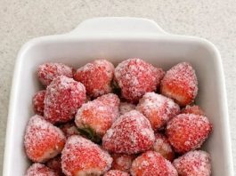 Dump a whole bag of frozen raw strawberries in the baking dish with 4 other ingredients and get a dessert so incredible your family will be fighting over the last scoop