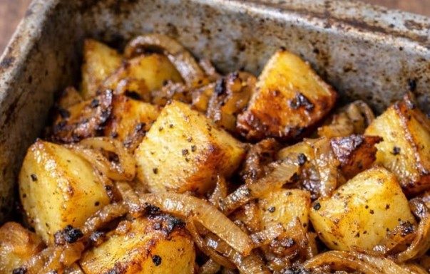 My Best Friend’s Mom Makes This for Every Sunday Supper, and the Smell Alone Is Incredible. A Simple 4-Ingredient Classic