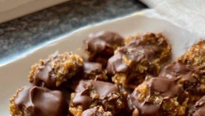 Crunchy Chocolate Pecan Billionaires