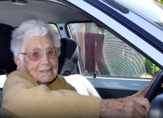 Can People Over 70 Still Drive? What the Rules Really Say and the Signs You Should Never Ignore